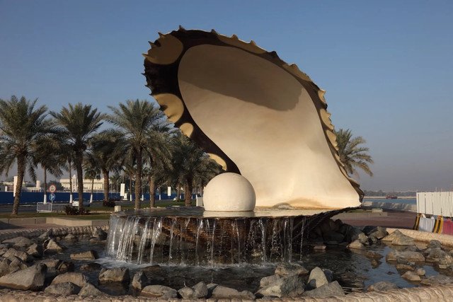 نصب اللؤلؤة – سوق واقف